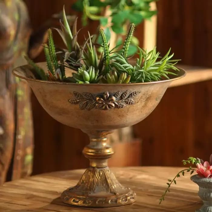 Pot fleurs Antique en fer doré, jardinière avec en relief orné, Vases d'urne pour décorations jardin