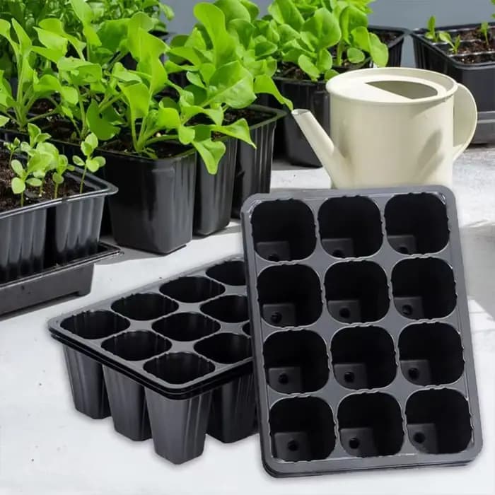 Pots de semis de légumes durables