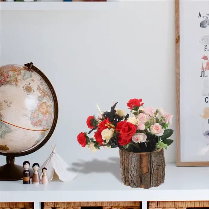 Grand pot de fleurs en bois naturel