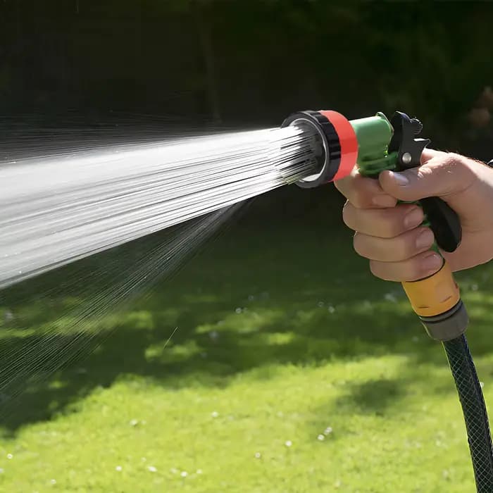 Arroseur pour plantes de jardin