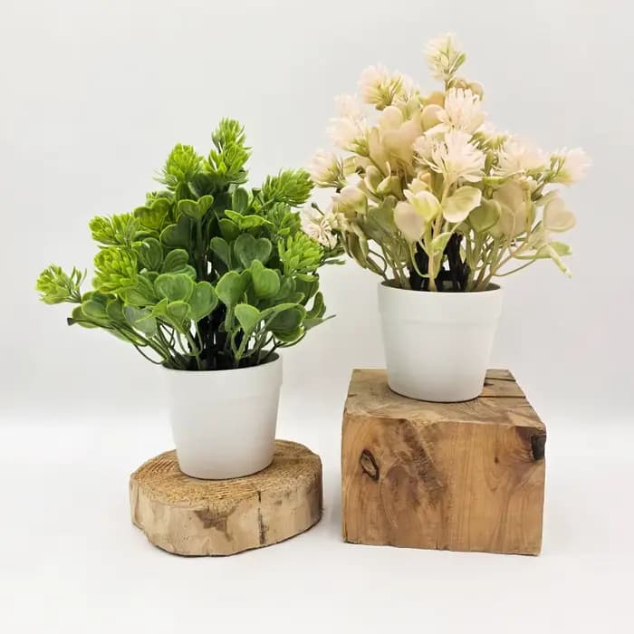 Plante artificielle givrée de Milan de 25 cm