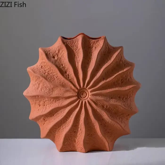 Vase en céramique minimaliste en forme de coquillage