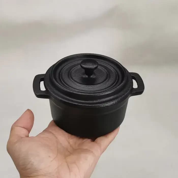 Mini pot en fonte de 10 cm