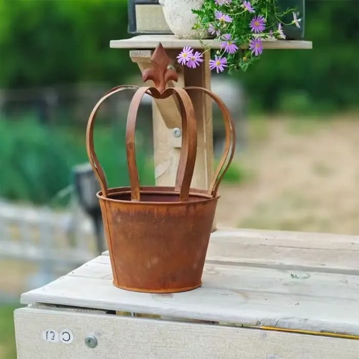 Pot fleurs élégant en forme couronne