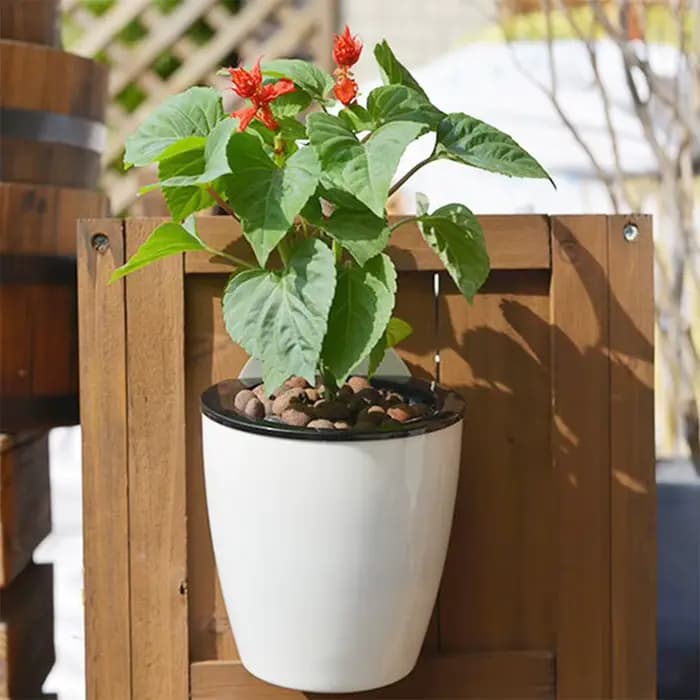 Pot de fleur mural en plastique absorbant l'eau automatique