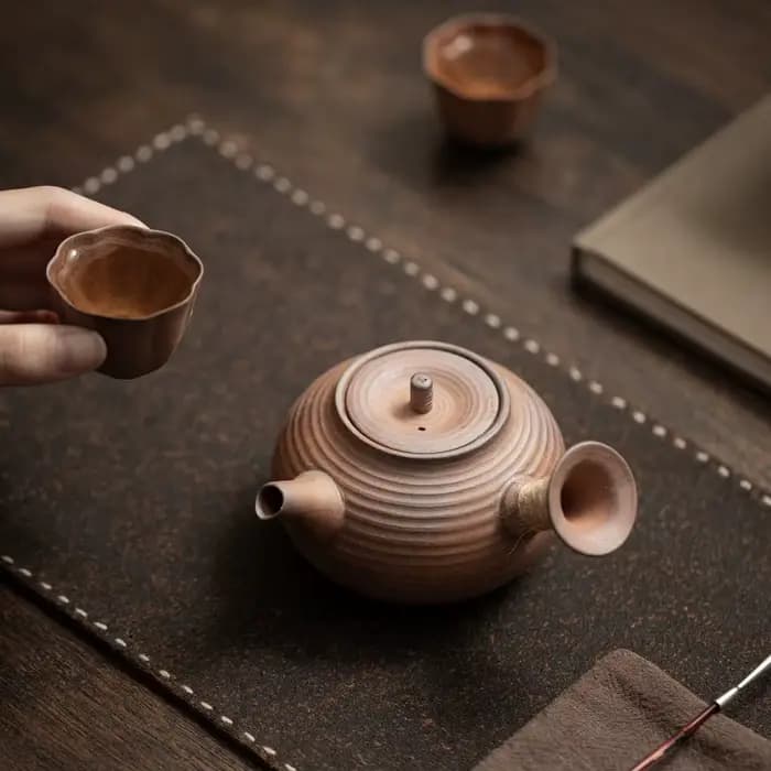 Théière à poignée latérale en poterie brute de boue de roche ancienne de 200ML
