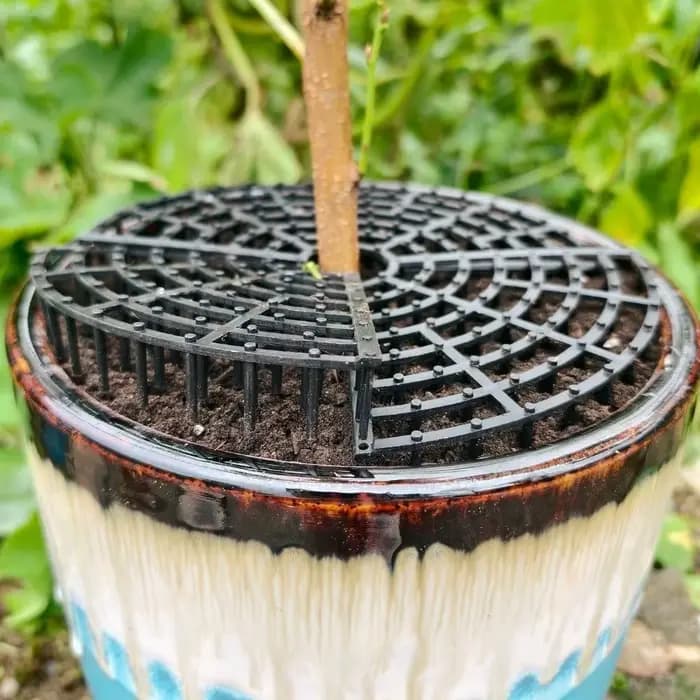 Grille de protection respirante en maille pour pot de plantes