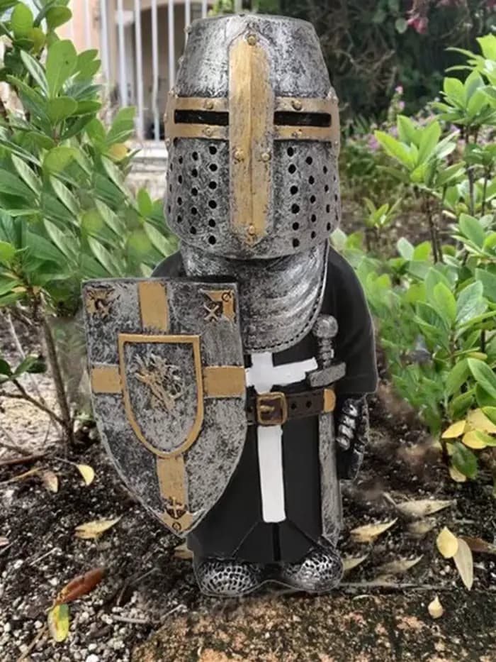 Statue de jardin de nains de chevalier européen l'inventaire, armure de garde de templier de croix,