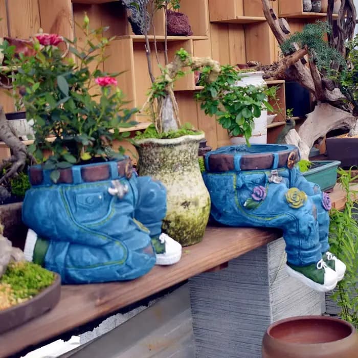 Pot de fleurs vintage en résine en forme de jean