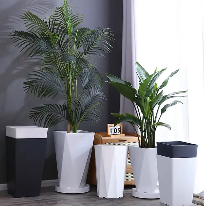 Jardinière de jardin en plastique de grande taille