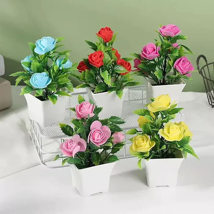 Plante artificielle en pot