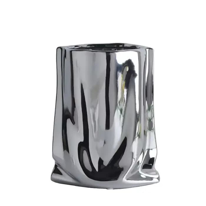 Vase à fleurs en céramique à volants en argent