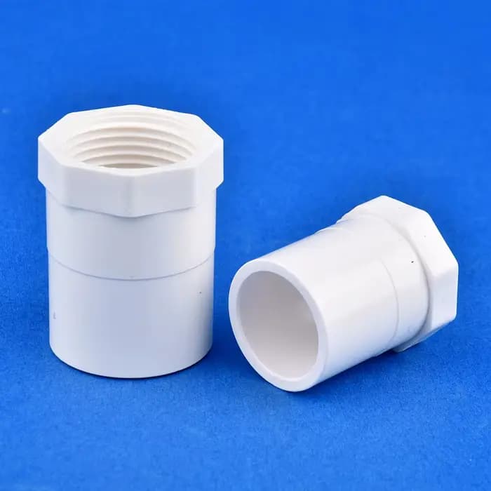 2pcs blanc PVC traversant le connecteur de tuyau d'eau d'irrigation de jardin 1 / 2 "~ 1.5" mâle / f