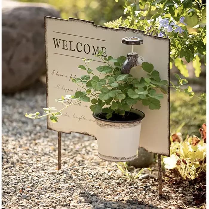 Pot de fleur de jardin créatif