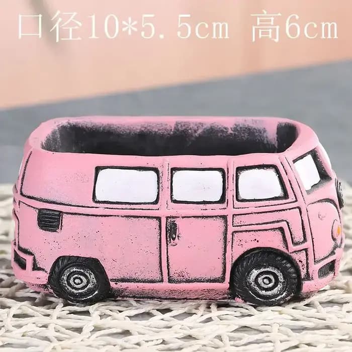 Pot de fleurs succulentes en forme de voiture de dessin animé