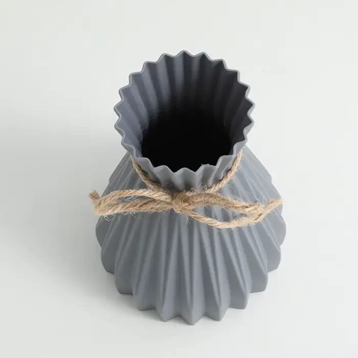 Vase à fleurs en plastique ne peut pas contenir de l'eau