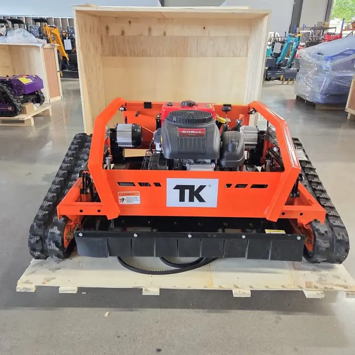 Tondeuse à gazon de 1000 mm disponible en versions 23/27 CV, équipée d'une pompe à huile et d'un moteur sans balais, 4000 ㎡ /H Convient aux pentes et aux arbustes