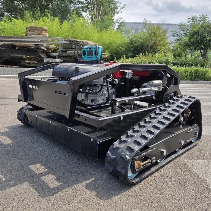 Tondeuse à gazon de 1000 mm disponible en versions 23/27 CV, équipée d'une pompe à huile et d'un moteur sans balais, 4000 ㎡ /H Convient aux pentes et aux arbustes