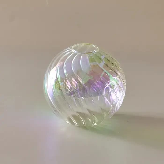 Vases boule irisés pour la décoration intérieure