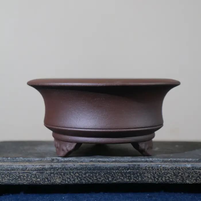 Pot à fleurs en argile violette, pot à bonsaï circulaire, fait main, sur trois pieds, pour plantes en pot de table, style classique antique Yixing