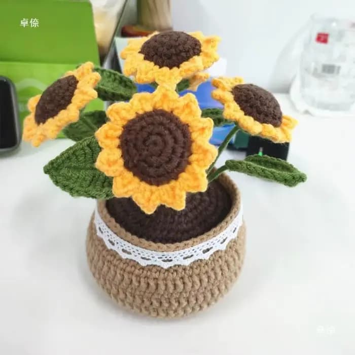 Bundle de fleurs en pot de tulipe fait à la main