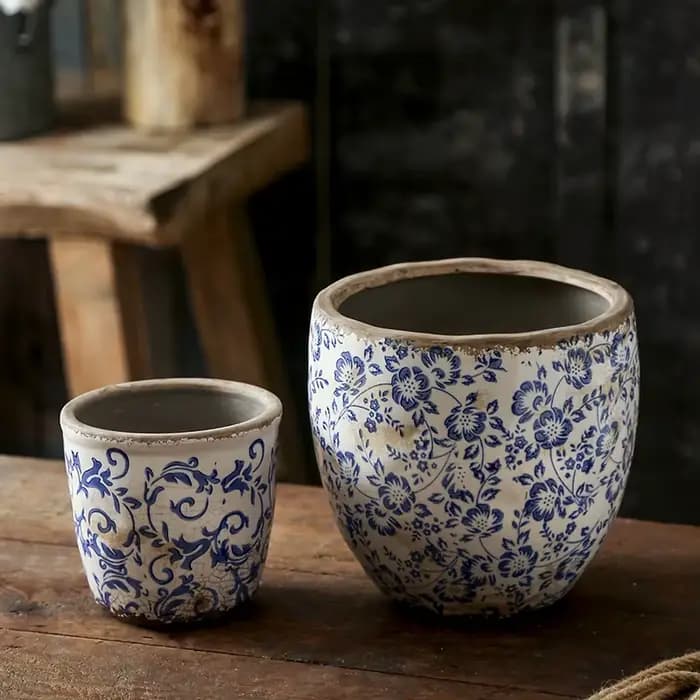 Pot de fleur en céramique de poterie bleue et blanche antique chinoise