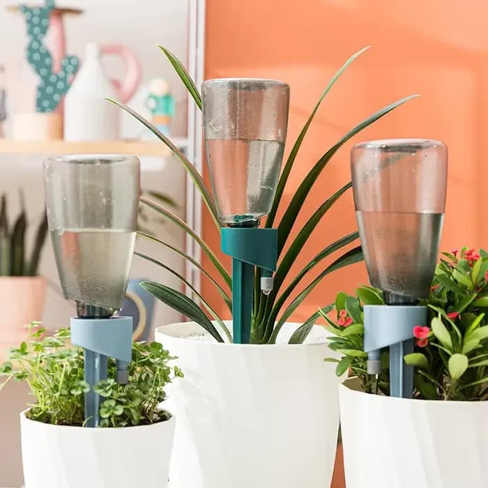 Arroseur automatique domestique, système d'irrigation goutte à goutte pour fleurs, arroseur paresseux pour plantes en pot, système de goutte-à-goutte programmable, pot auto-arrosant pour jardin