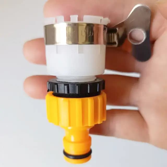 Adaptateur de robinet d'eau universel Durable