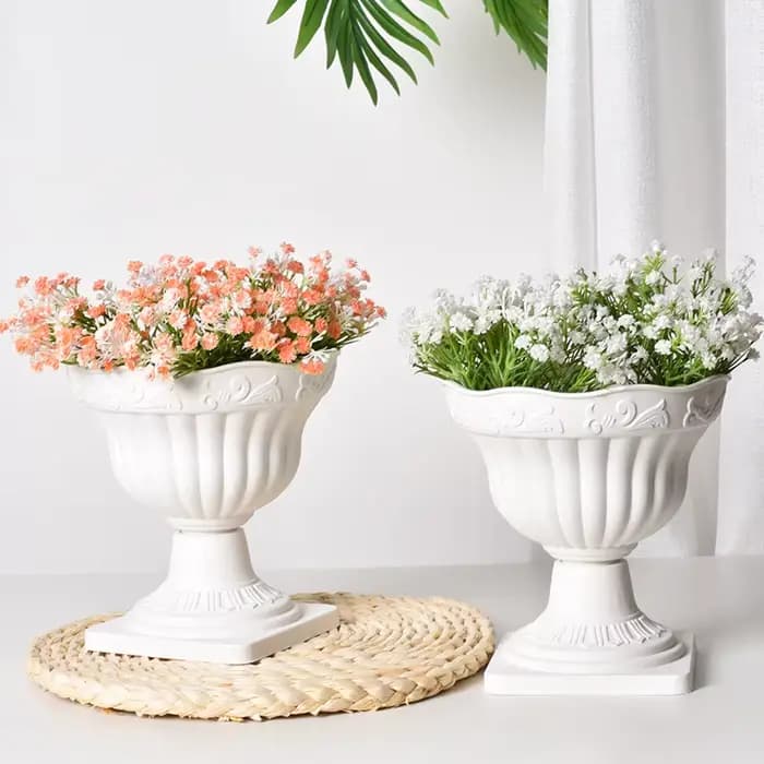 Grande jardinière extérieure en plastique blanc
