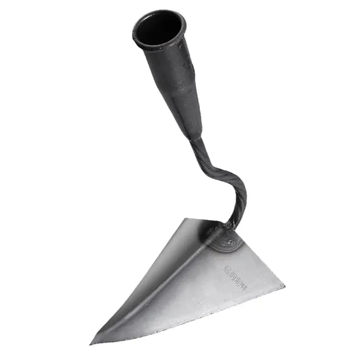 Outils agricoles, houes triangulaires à petite pointe