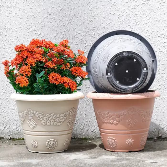 Nouveau pot de fleurs en plastique épaissi et renforcé pour la culture du Pothos