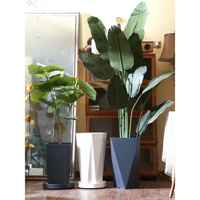 Jardinière de jardin en plastique de grande taille