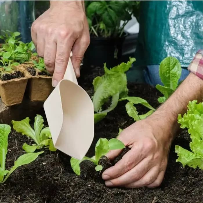 Cuillère de jardin multifonction en plastique PP