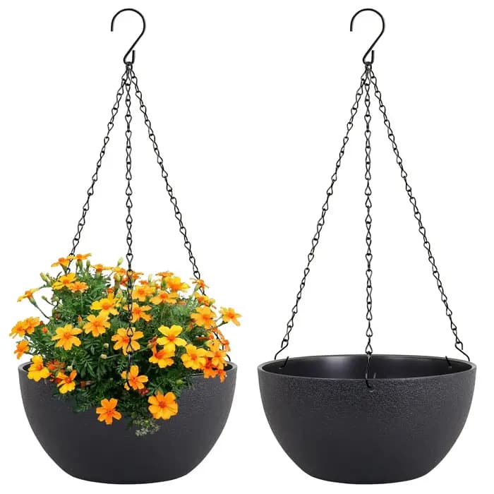 Ensemble de pots de fleurs avec trous de proximité