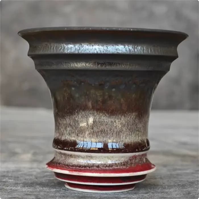 Pot en porcelaine émaillée coloré pour plantes grimpantes