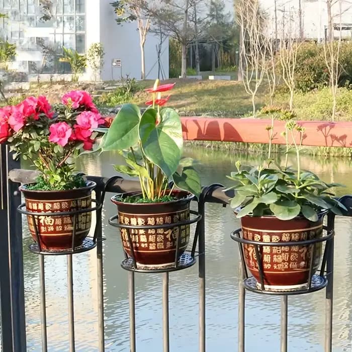 Support de pot de fleurs suspendu en métal avec crochets