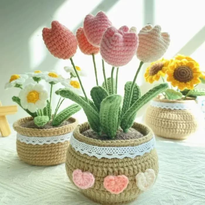 Bundle de fleurs en pot de tulipe fait à la main
