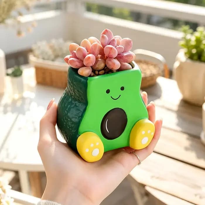 Mini pot de fleurs en résine en forme d'avocat souriant pour plantes succulentes et cactus, décoration de bureau, rebord de fenêtre, balcon, maison, cadeau pour les amoureux des plantes
