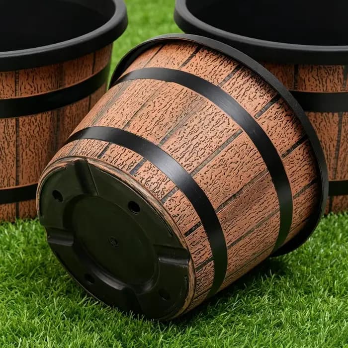 Pot de fleurs en plastique imitation baril en bois rétro