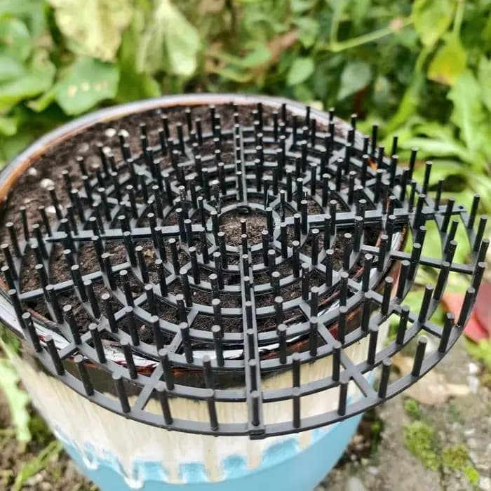 Grille de protection respirante en maille pour pot de plantes