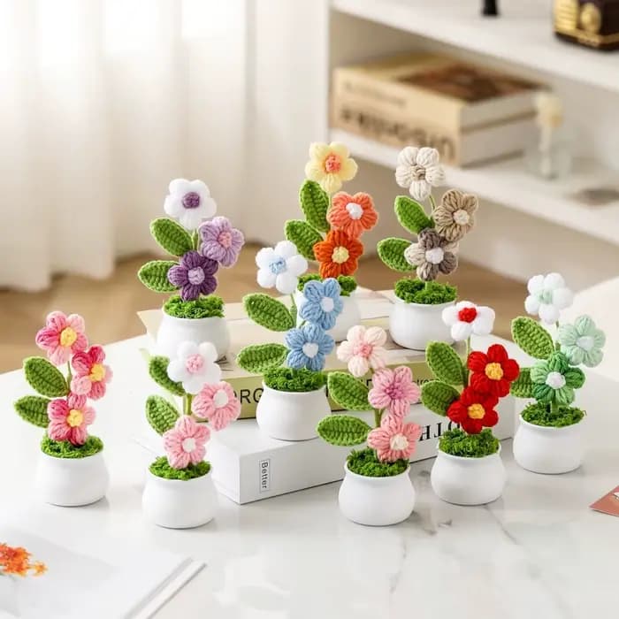 Petites plantes en pot au crochet faites à la main